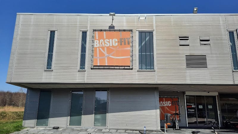 Sportschool Basic-Fit 24/7 Almere Sylvain Poonsstraat in Almere