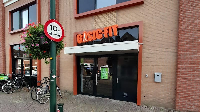 Sportschool Basic-Fit 24/7 Haaksbergen Dwarsdijk in Haaksbergen