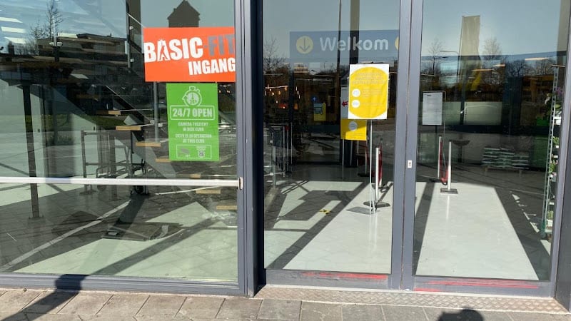 Sportschool Basic-Fit 24/7 IJmuiden Sportpark Kadoelen in IJmuiden