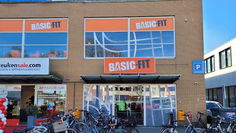 Sportschool Basic Fit Katwijk Ambachtsweg 24/7 in Katwijk aan Zee