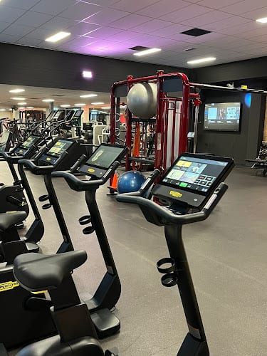 Sportschool Fitness Paradise in Oud-Beijerland