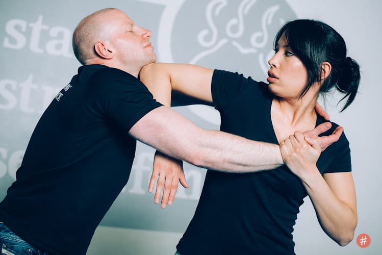 Sportschool Stand Strong Selfdefence in Nijkerk