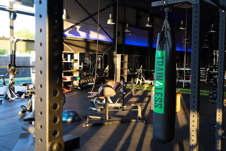 Sportschool Train4Less Fitnesscentrum in Schagen