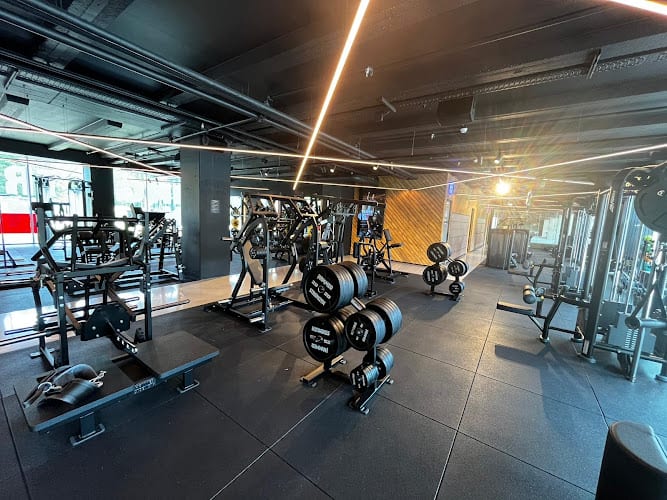 Sportschool TrainMore Amsterdam Rembrandtpark Red Label in Amsterdam